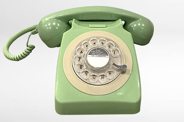An image of Audly's mint phone style on a white background