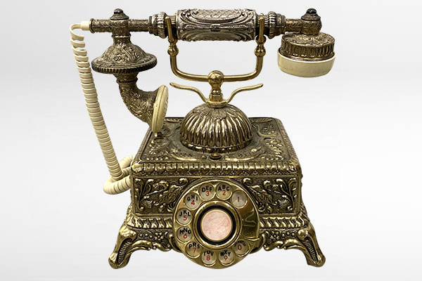 An image of Audly's ornate phone style on a white background